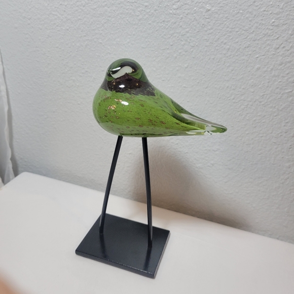 💚💚 SPECKLED GLASS BIRD WITH LONG METAL LEGS GREEN - Picture 4 of 10
